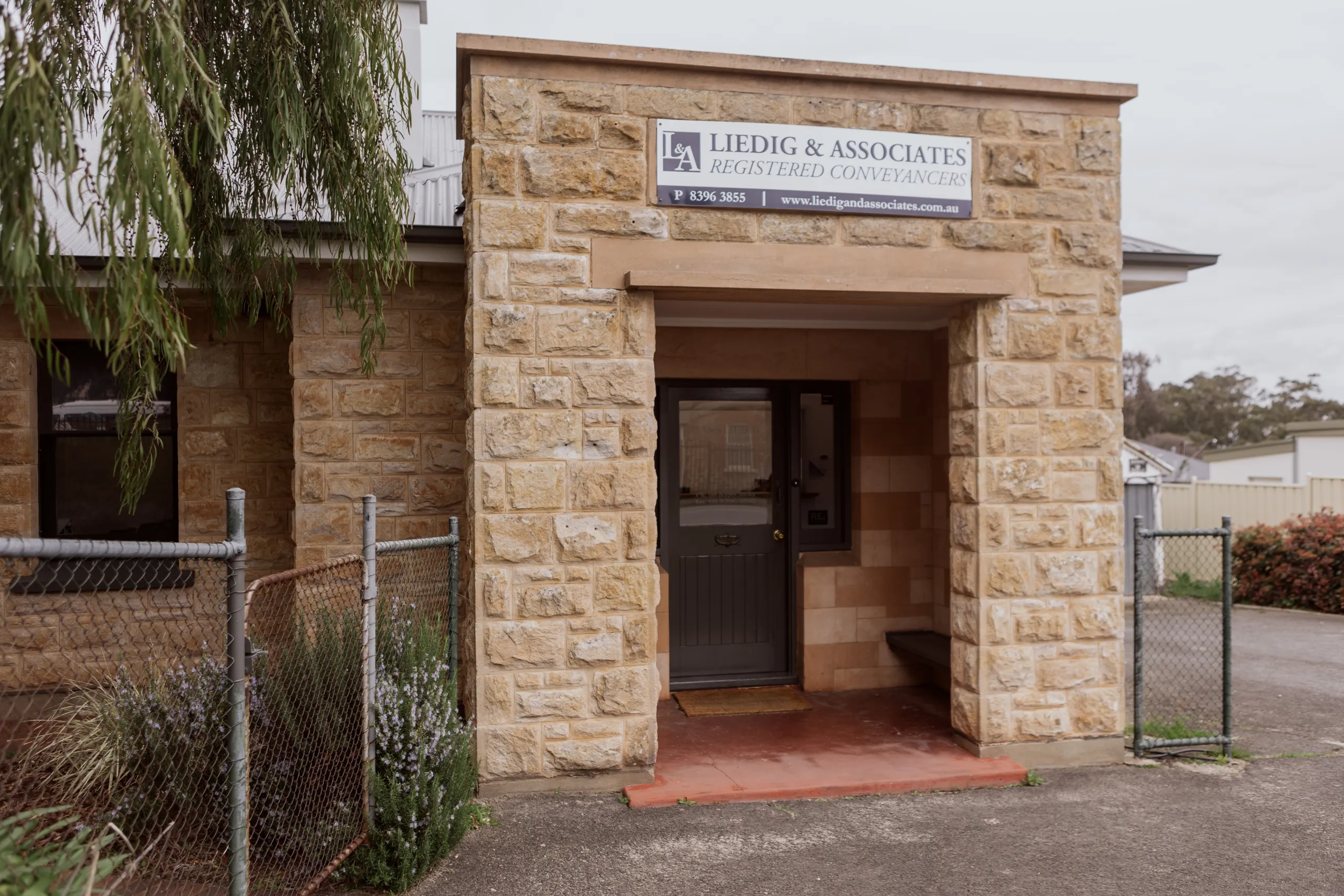 Front view of Liedig and Associates' office.